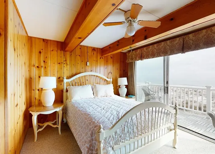 Sea Village 13 *